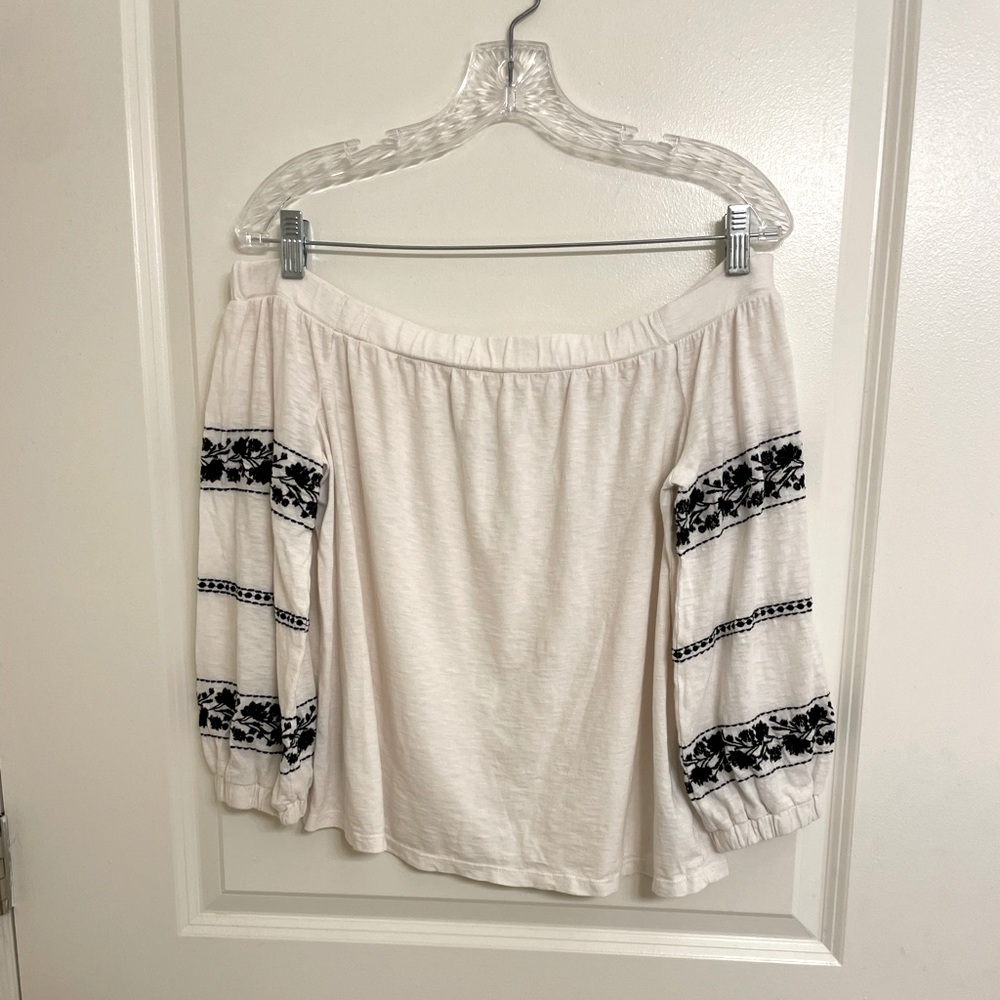 AE Off the Shoulder Top